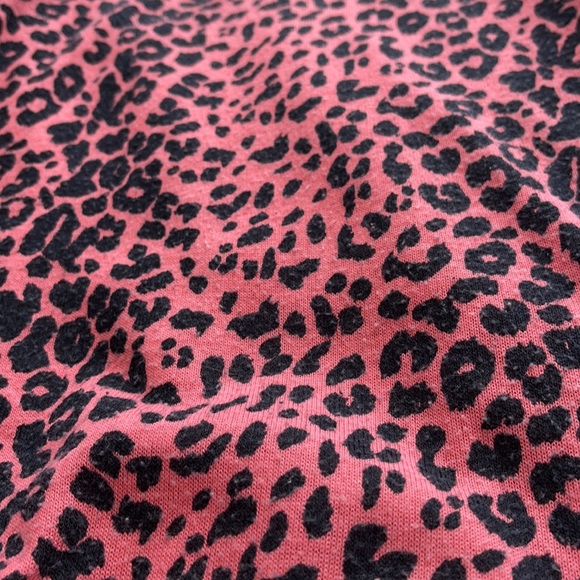 One Clothing Long Sleeve Cheetah Print Open Sleeve - Picture 11 of 12